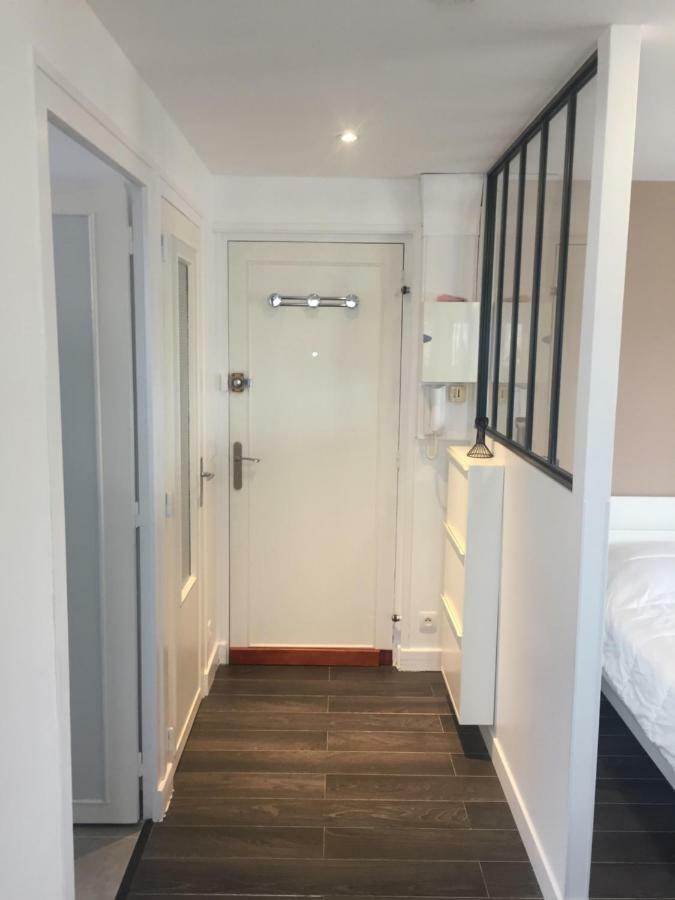 Magnifique Meuble 24M2 Avec Parking Apartment อิกซ์เลส์แบ็งส์ ภายนอก รูปภาพ